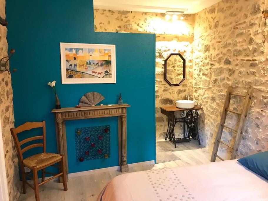Du Haut Des Remparts Brigueuil Εξωτερικό φωτογραφία