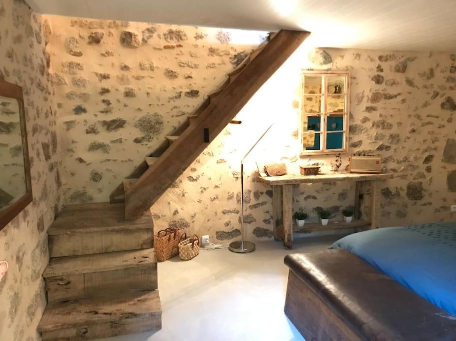 Du Haut Des Remparts Brigueuil Εξωτερικό φωτογραφία
